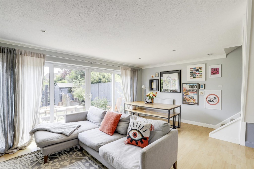 Nearsby Drive, West Bridgford, Nottinghamshire, NG2 6LA