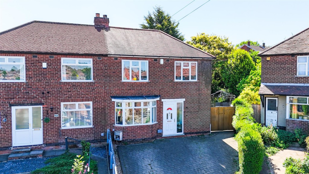 Yvonne Crescent, Carlton, Nottinghamshire, NG4 3AP