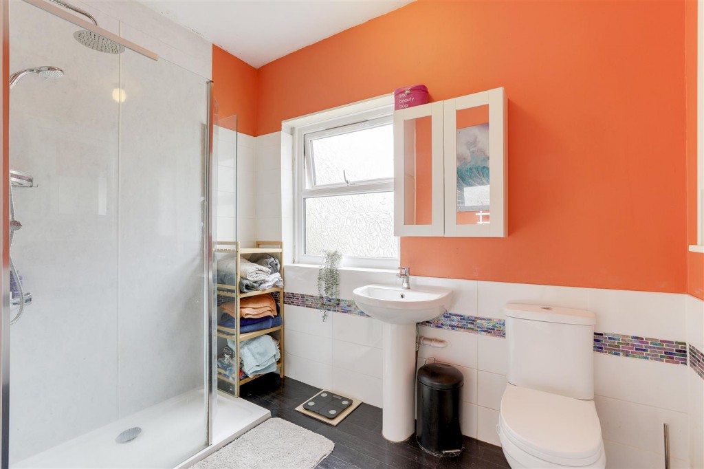 Birchwood Avenue, Long Eaton, Derbyshire, NG10 3NE