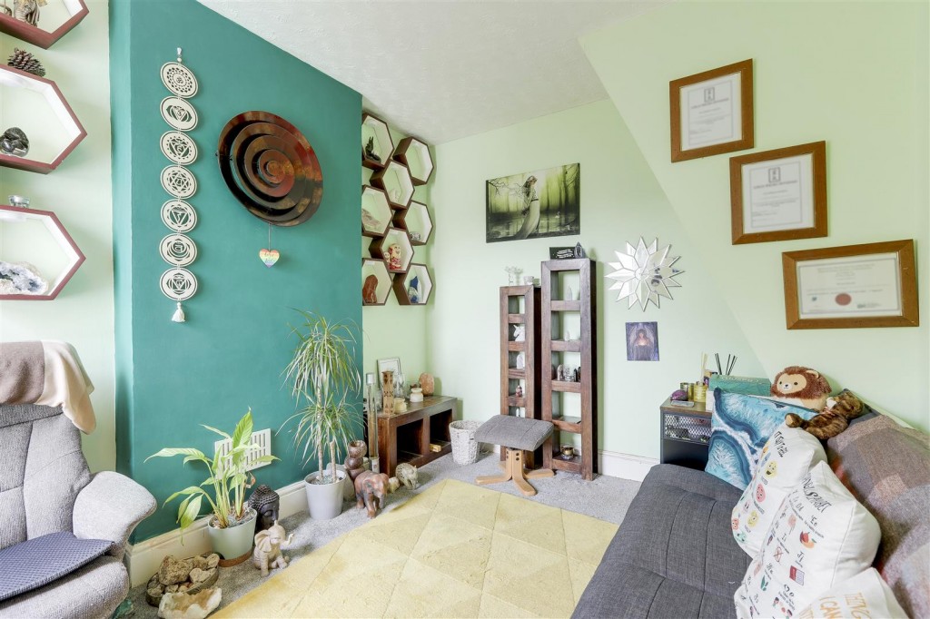 Birchwood Avenue, Long Eaton, Derbyshire, NG10 3NE