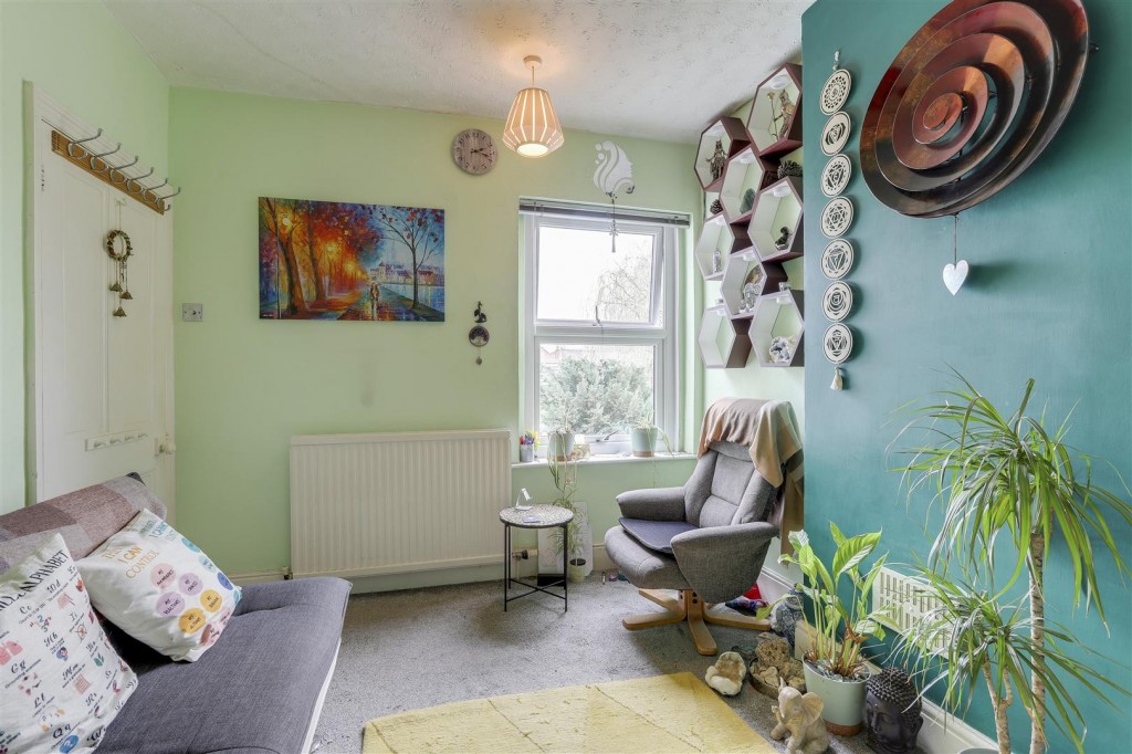 Birchwood Avenue, Long Eaton, Derbyshire, NG10 3NE