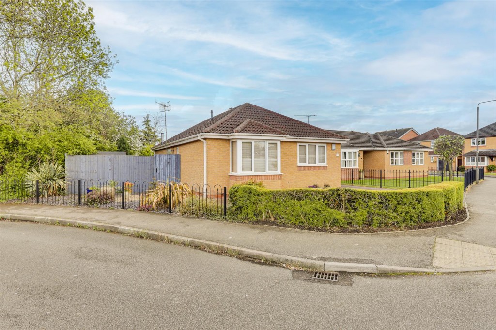 Sandwell Close, Long Eaton, Derbyshire, NG10 3RG
