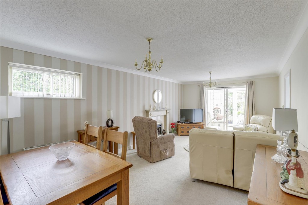 Sandwell Close, Long Eaton, Derbyshire, NG10 3RG