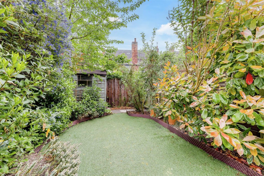 Avon Gardens, West Bridgford, Nottinghamshire, NG2 6BP