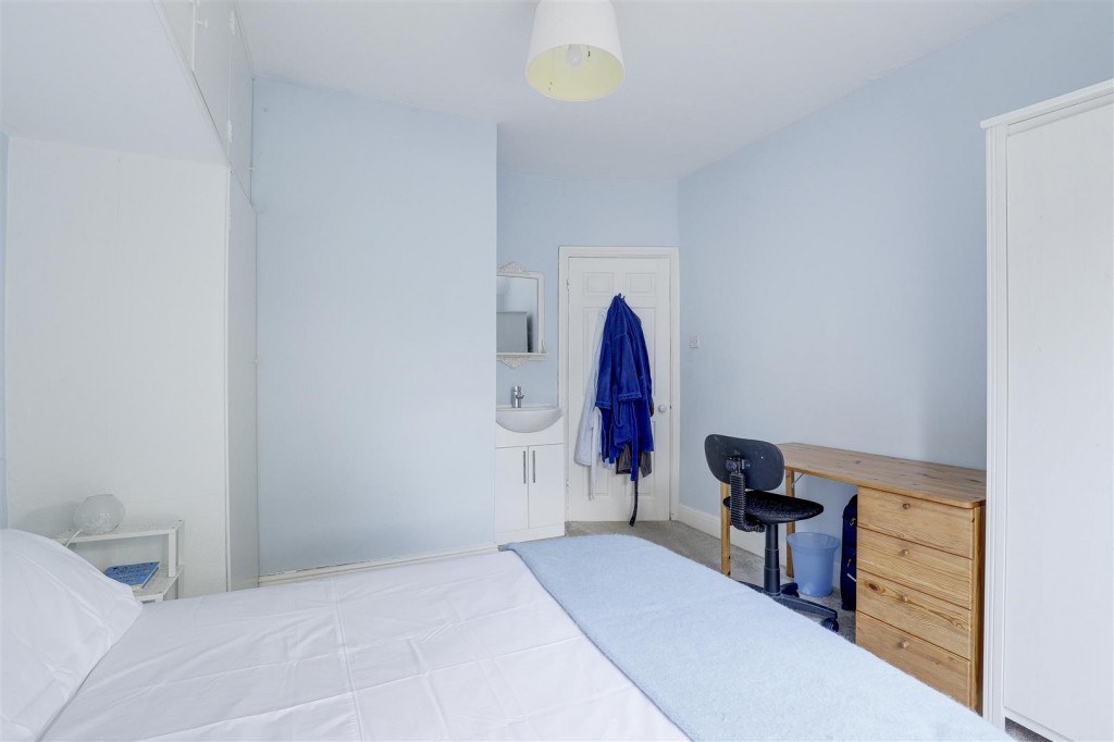 Edward Road, West Bridgford, Nottinghamshire, NG2 5GE