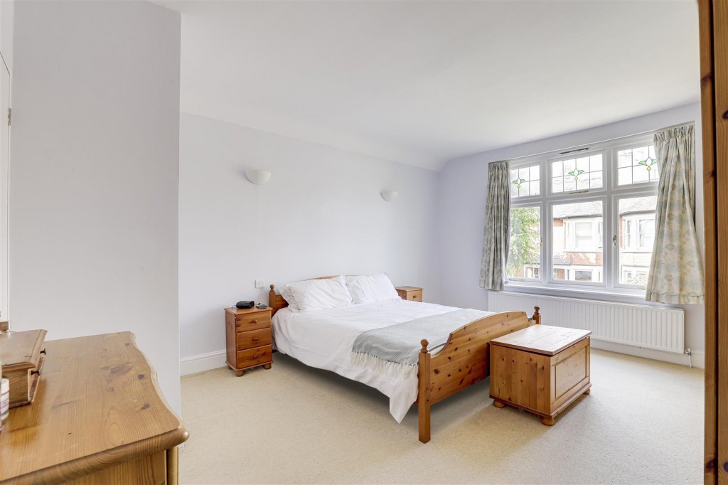 Edward Road, West Bridgford, Nottinghamshire, NG2 5GE