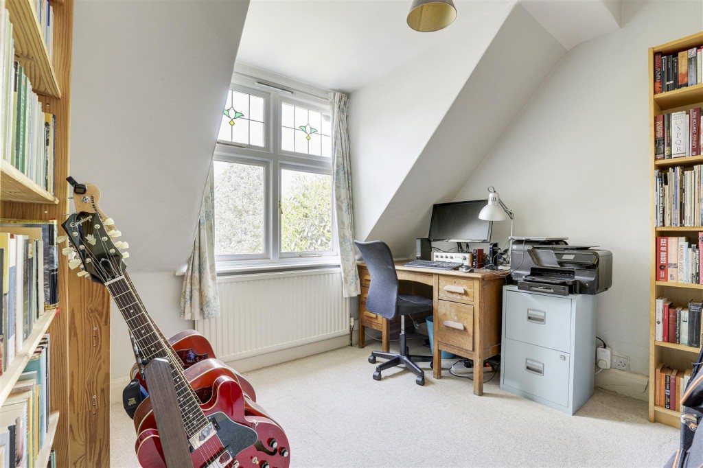 Edward Road, West Bridgford, Nottinghamshire, NG2 5GE