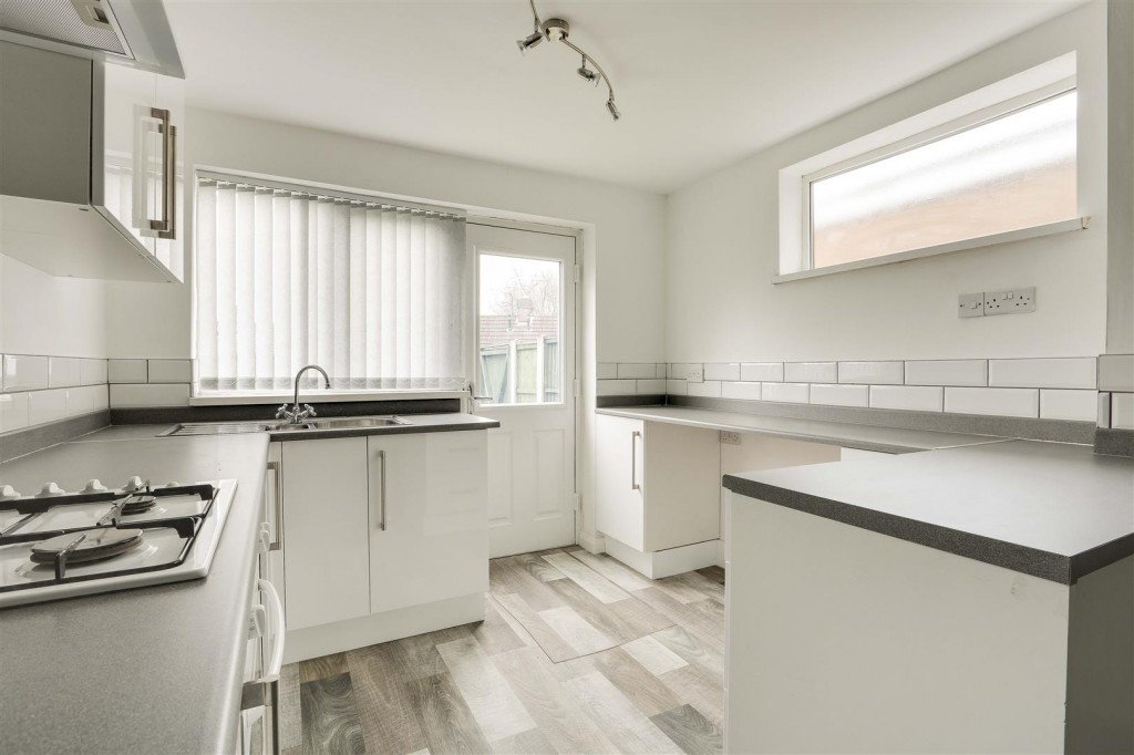 Carlingford Road, Hucknall, Nottinghamshire, NG15 7AG