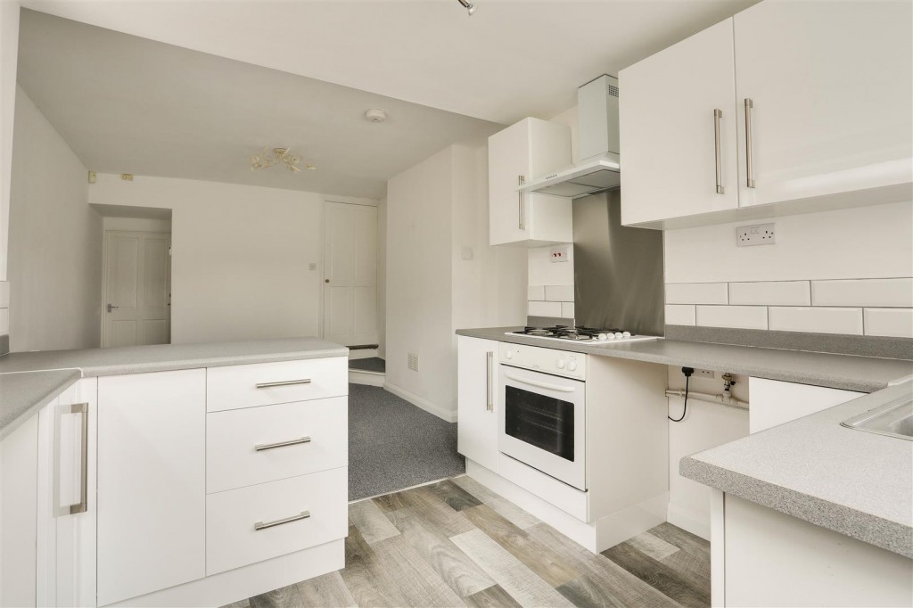 Carlingford Road, Hucknall, Nottinghamshire, NG15 7AG