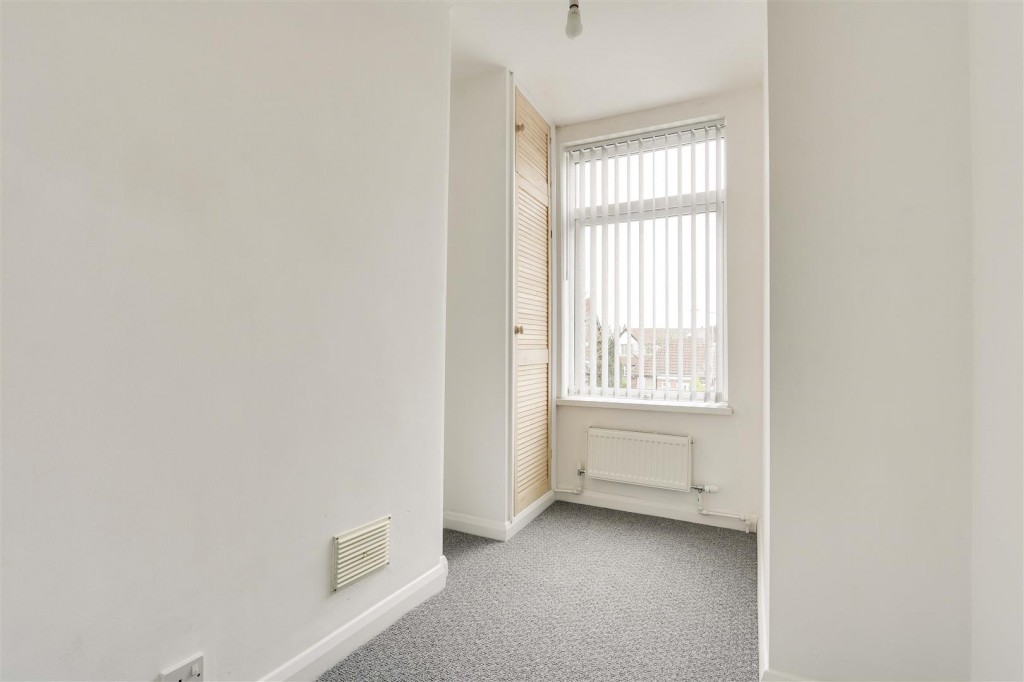Carlingford Road, Hucknall, Nottinghamshire, NG15 7AG