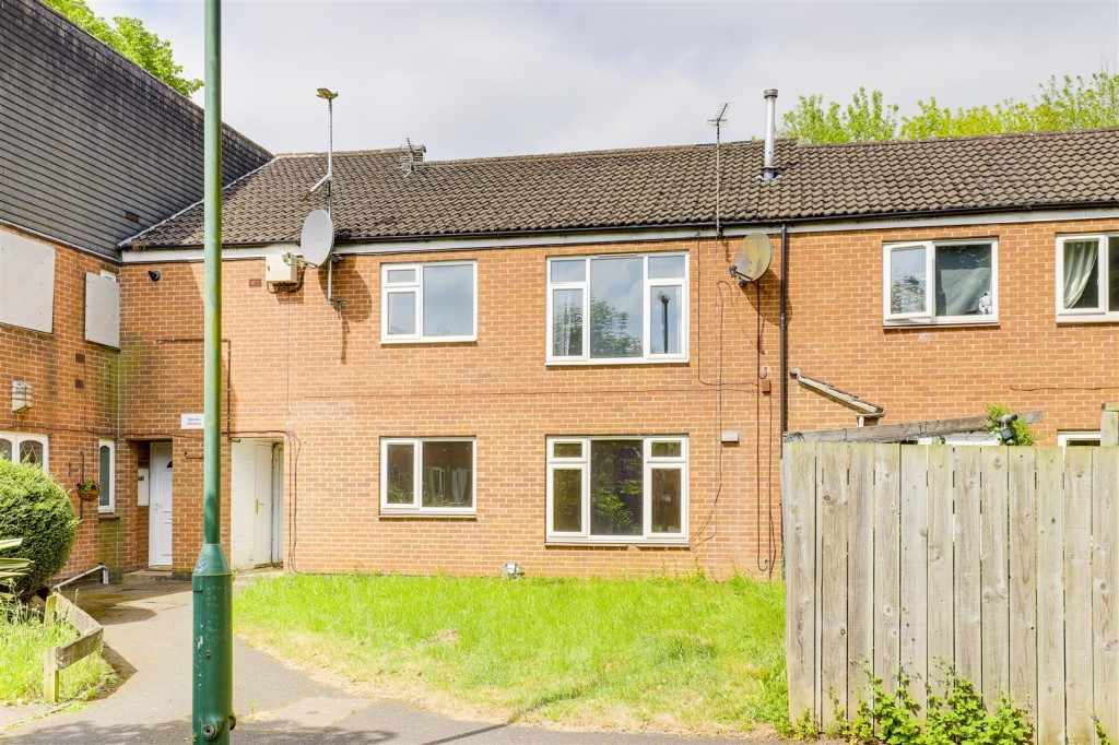 Spindle Gardens, Snape Wood, Nottinghamshire, NG6 7DG