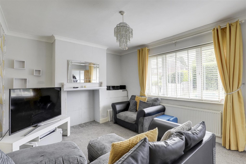 Rosecroft Drive, Daybrook, Nottinghamshire, NG5 6EN