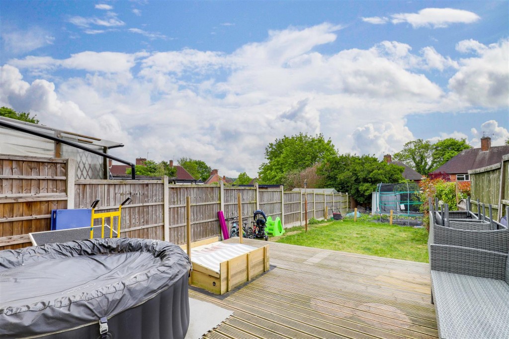 Rosecroft Drive, Daybrook, Nottinghamshire, NG5 6EN