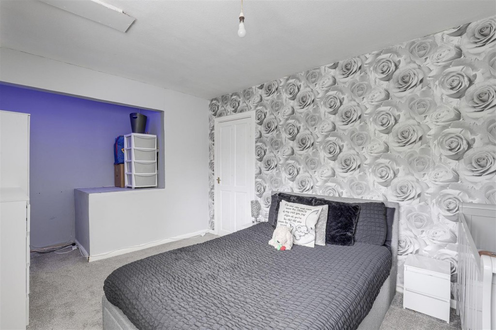 Rosecroft Drive, Daybrook, Nottinghamshire, NG5 6EN