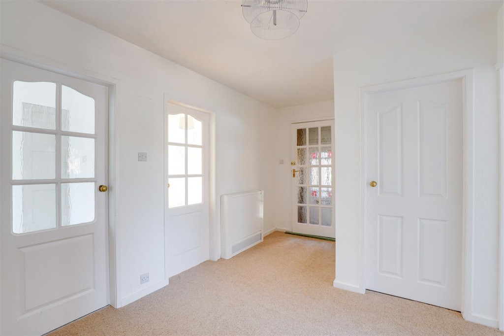 Charles Avenue, Sandiacre, Nottinghamshire, NG10 5BX