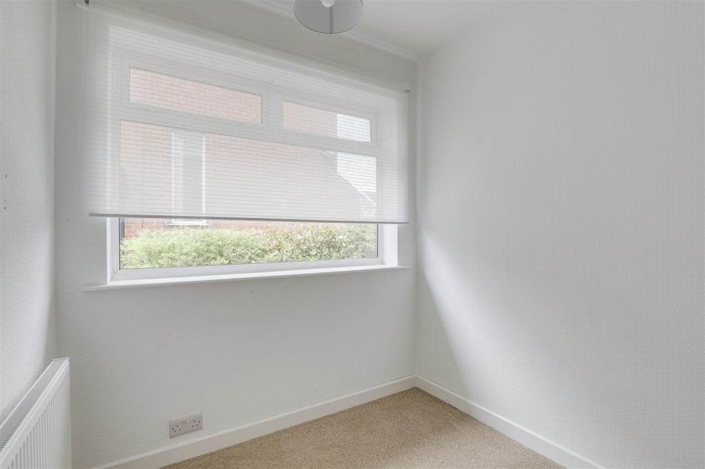 Charles Avenue, Sandiacre, Nottinghamshire, NG10 5BX