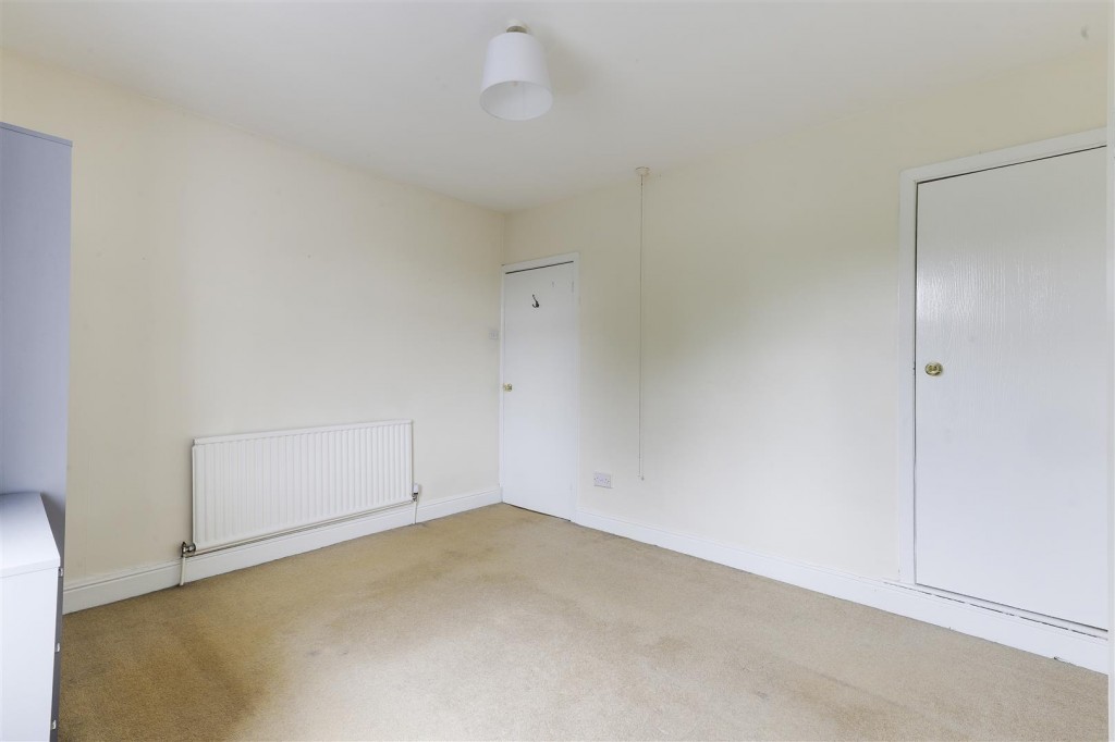 Standhill Road, Carlton, Nottinghamshire, NG4 1JN