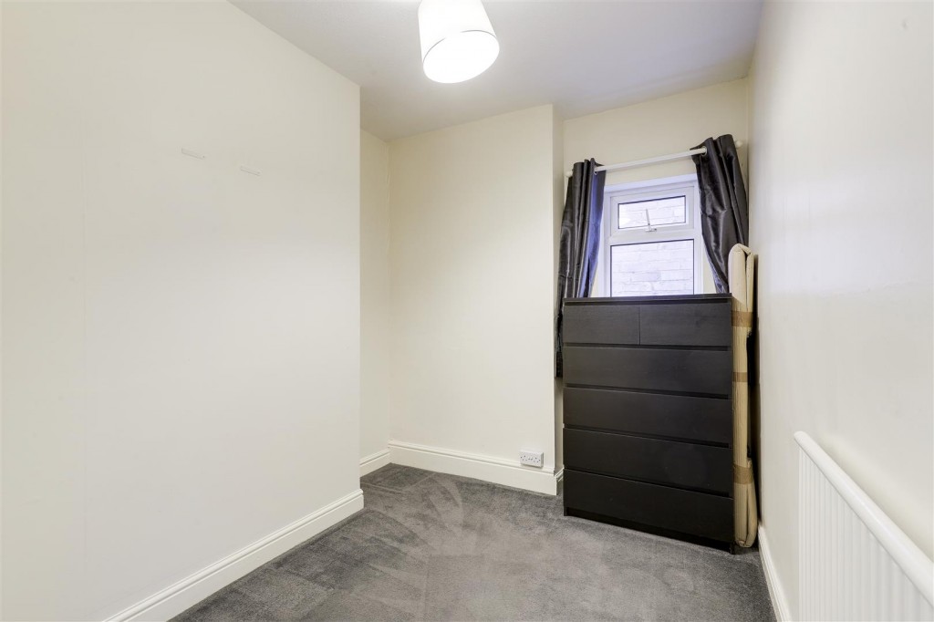 Standhill Road, Carlton, Nottinghamshire, NG4 1JN