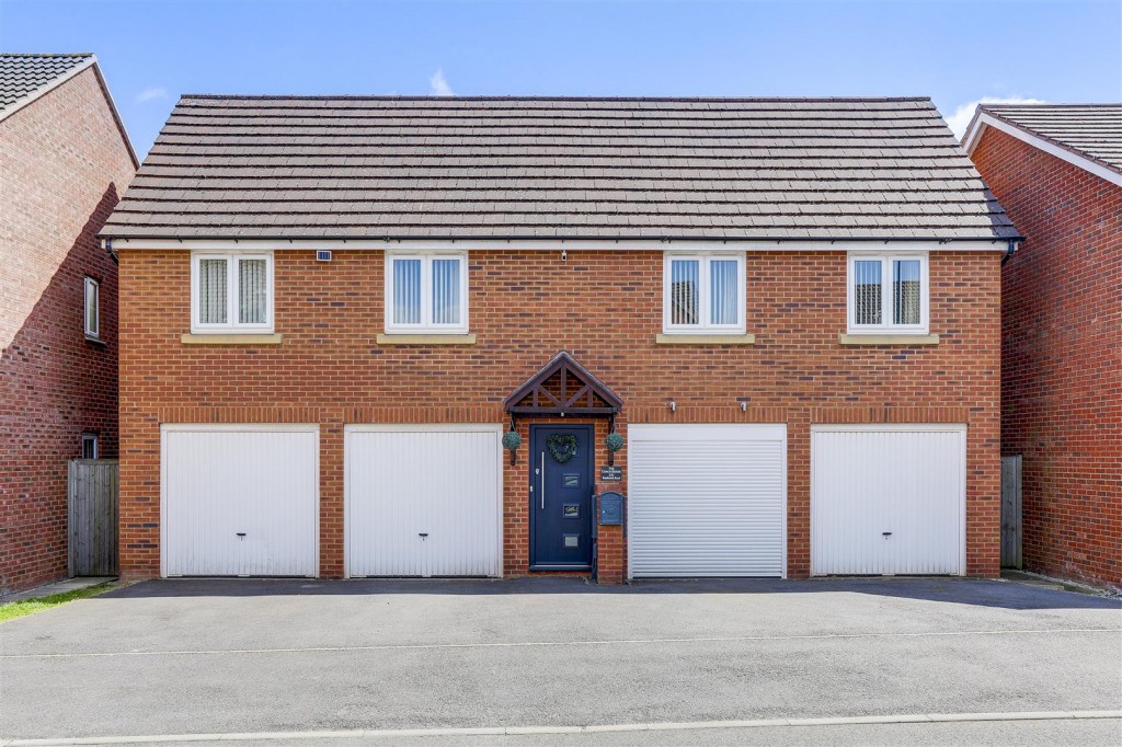 Kenbrook Road, Hucknall, Nottinghamshire, NG15 8HS