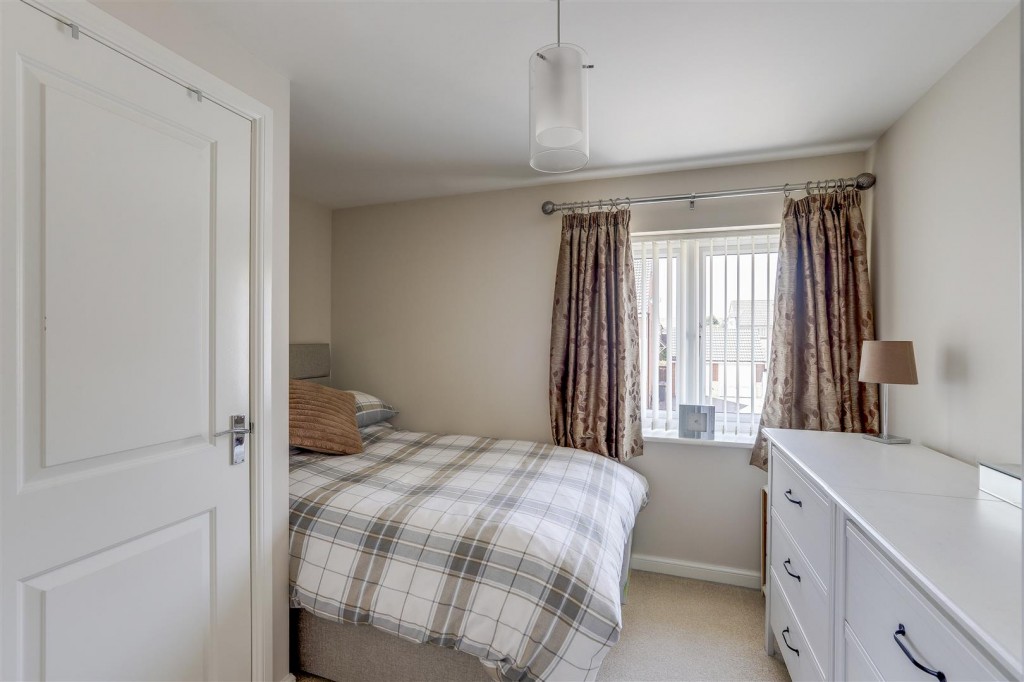Kenbrook Road, Hucknall, Nottinghamshire, NG15 8HS