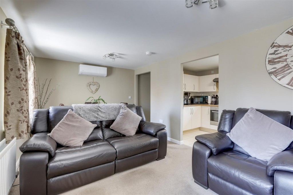 Kenbrook Road, Hucknall, Nottinghamshire, NG15 8HS