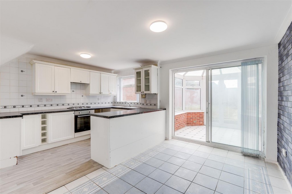 Darwin Close, Top Valley, Nottinghamshire, NG5 9LN