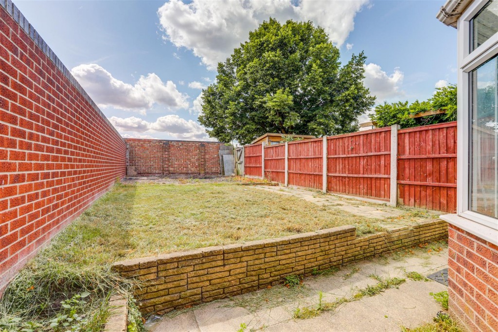 Darwin Close, Top Valley, Nottinghamshire, NG5 9LN