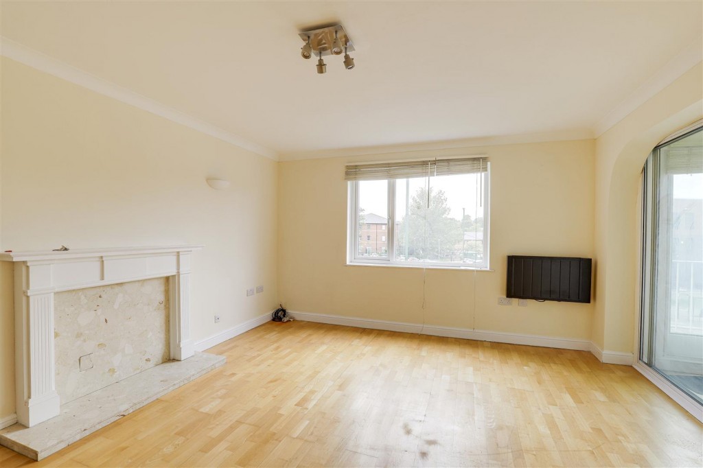 Aeneas Court, Mansfield Road, Nottingham, NG5 2BZ