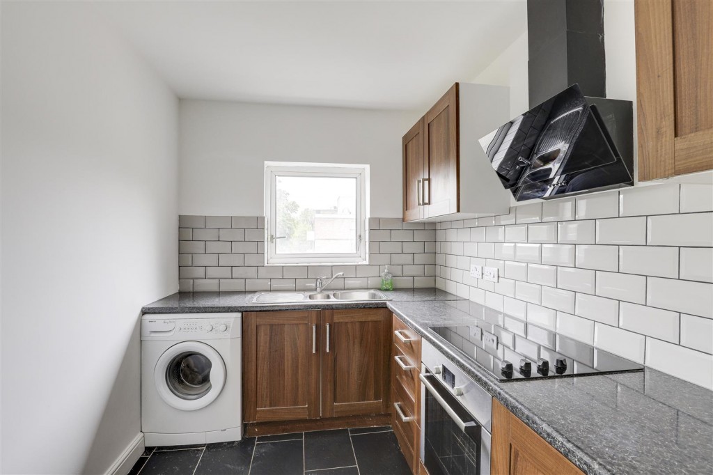 Aeneas Court, Mansfield Road, Nottingham, NG5 2BZ
