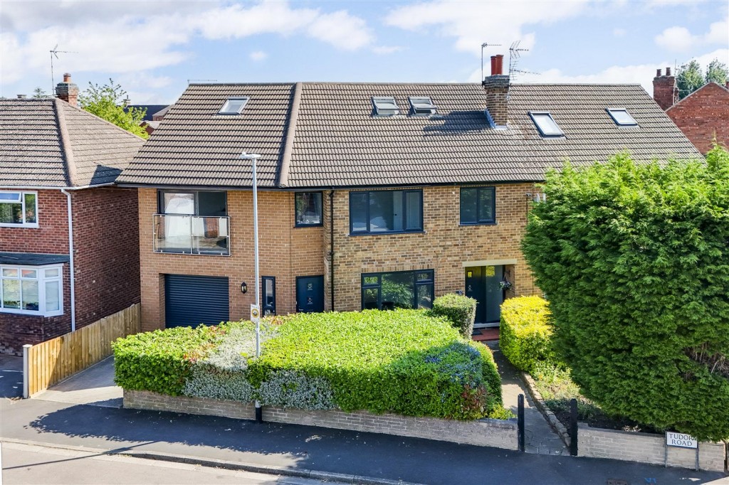 Tudor Road, West Bridgford, Nottinghamshire, NG2 6EB