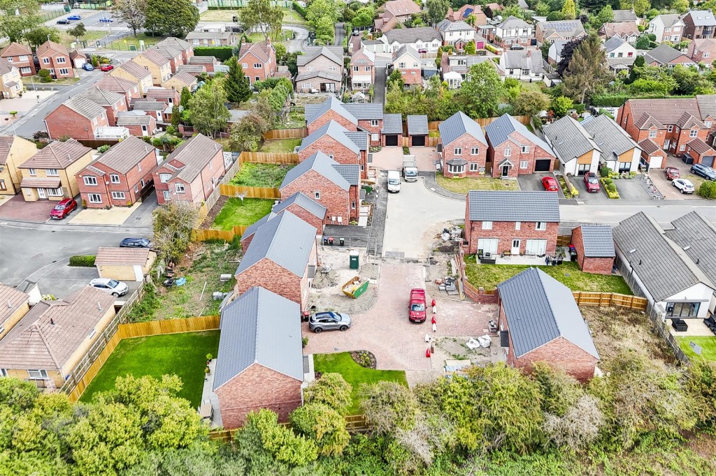 Meadow Croft Gardens, Hucknall, Nottingham