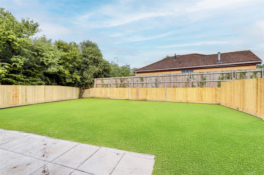 Meadow Croft Gardens, Hucknall, Nottingham