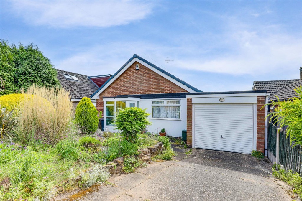 Whitby Crescent, Woodthorpe, Nottinghamshire, NG5 4NE