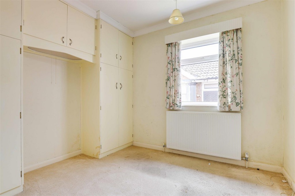 Whitby Crescent, Woodthorpe, Nottinghamshire, NG5 4NE