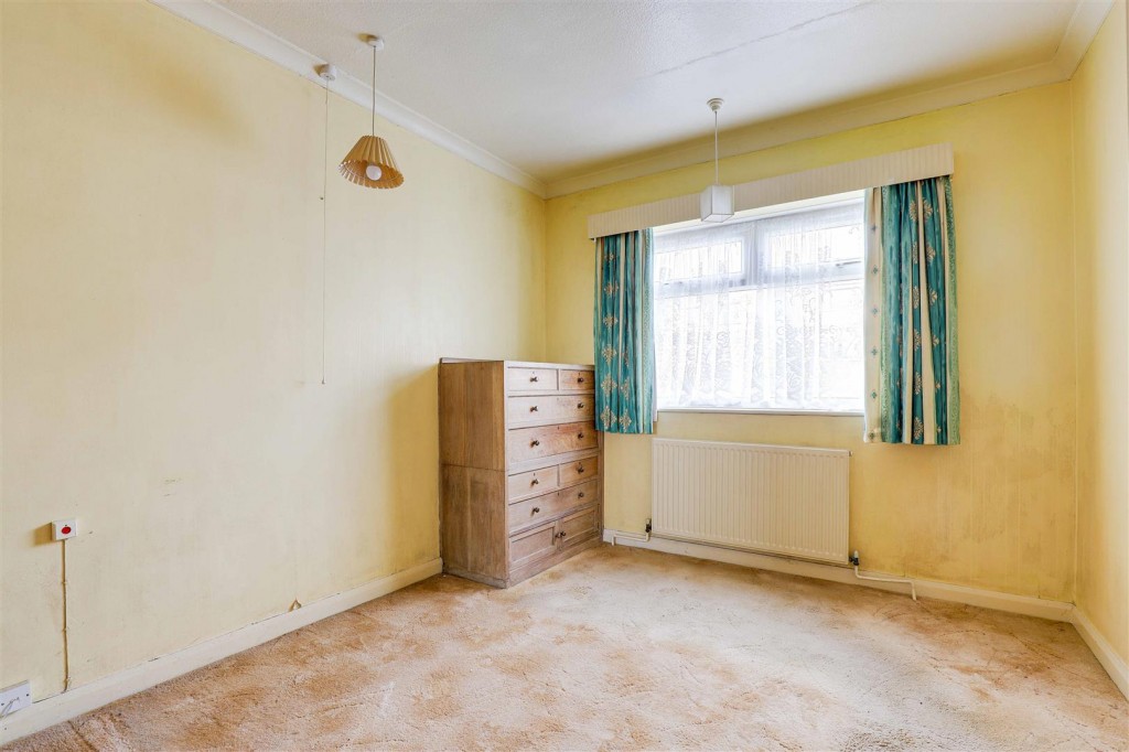 Whitby Crescent, Woodthorpe, Nottinghamshire, NG5 4NE