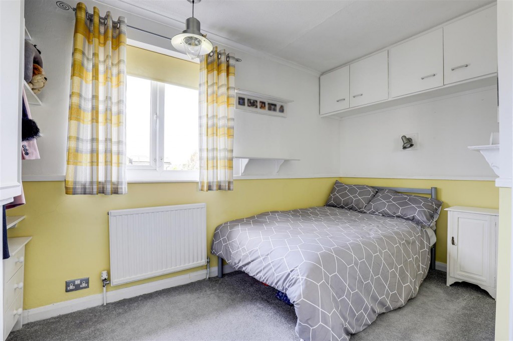 Arnot Hill Road, Arnold, Nottinghamshire, NG5 6LJ