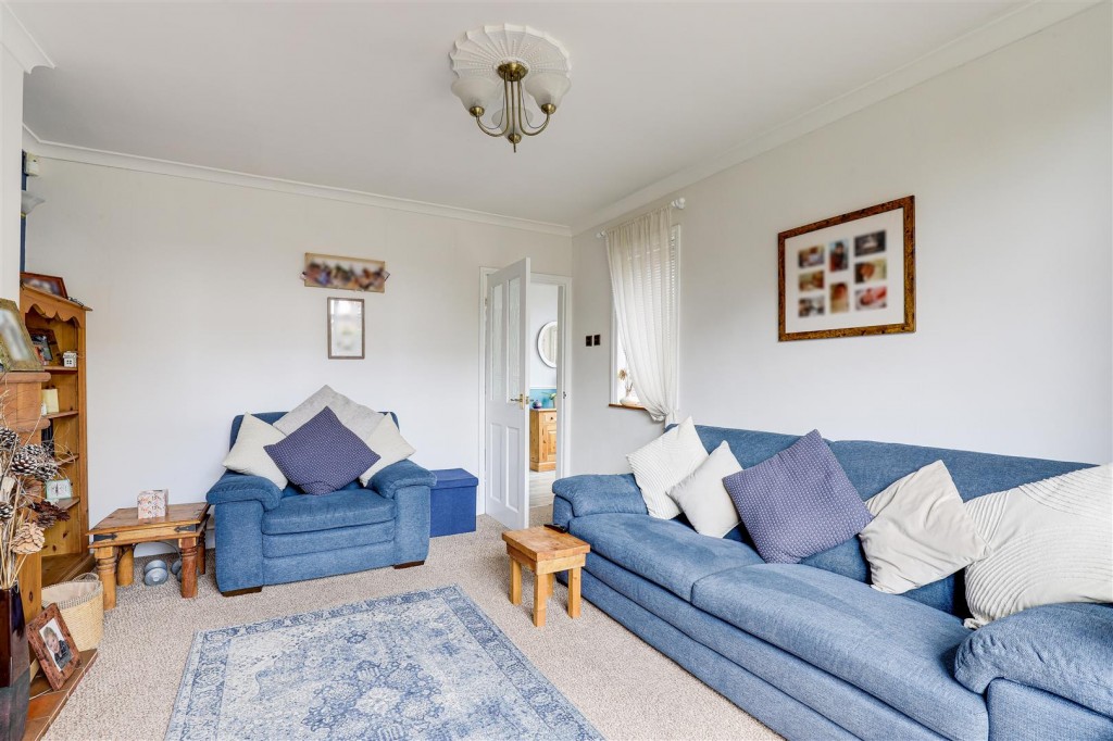 Arnot Hill Road, Arnold, Nottinghamshire, NG5 6LJ