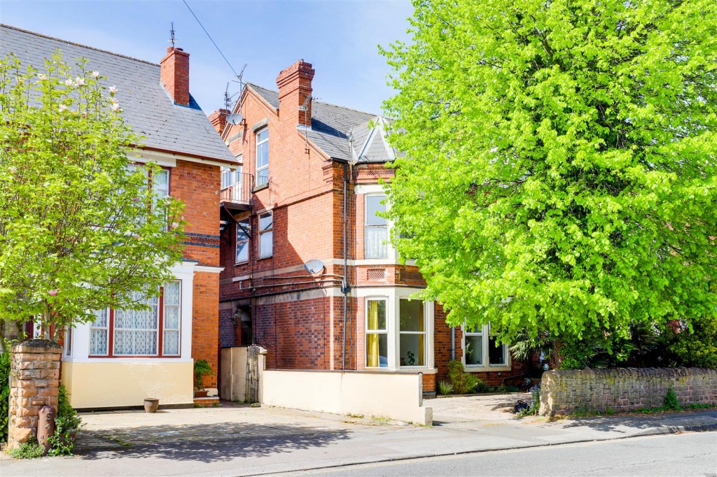 Loughborough Road, West Bridgford, Nottingham