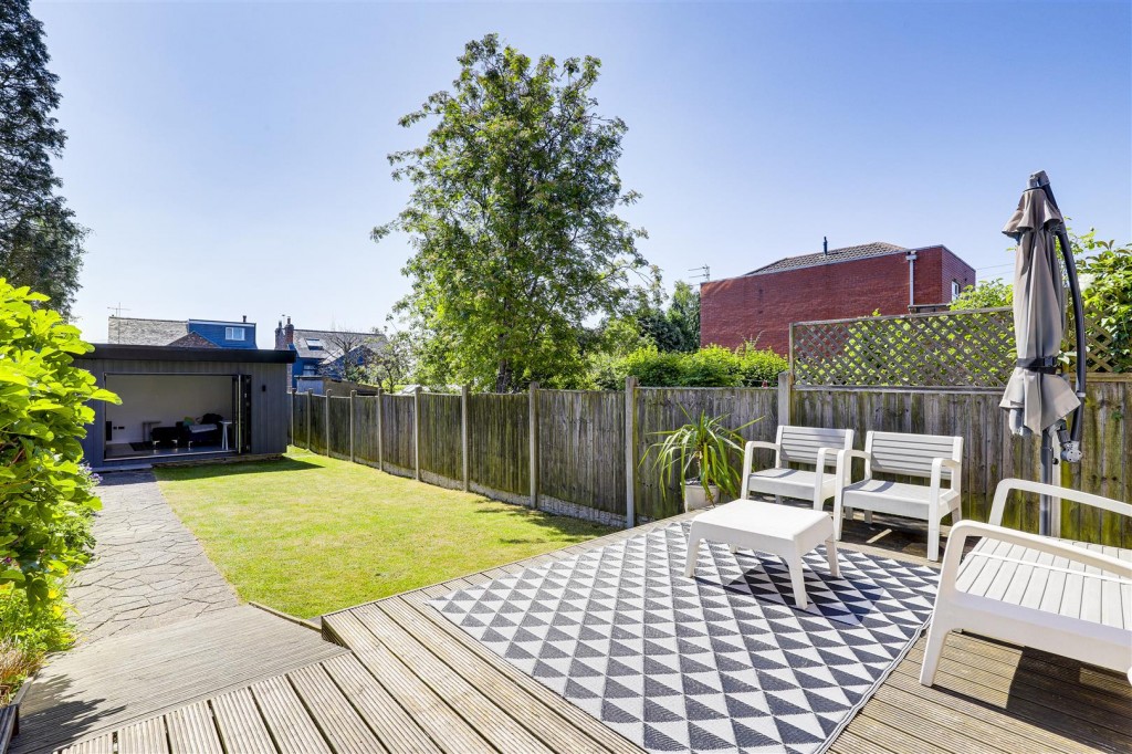 Sandford Road, Mapperley, Nottinghamshire, NG3 6AG