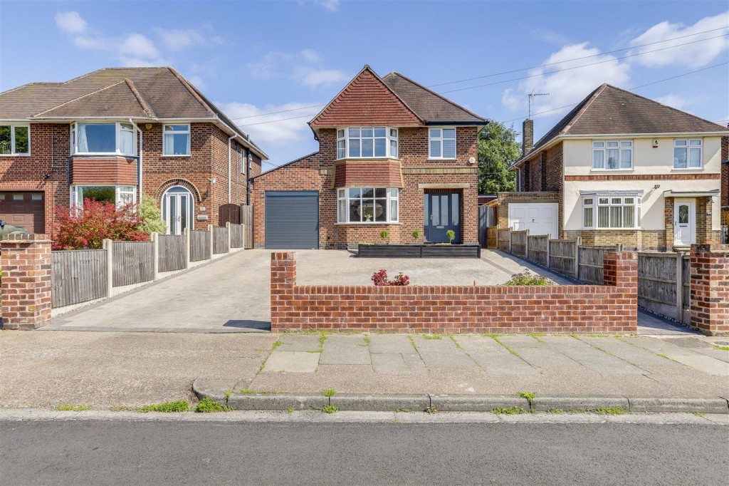 Burnside Drive, Bramcote, Nottinghamshire, NG9 3EF