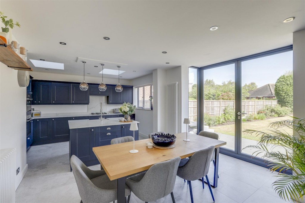 Burnside Drive, Bramcote, Nottinghamshire, NG9 3EF
