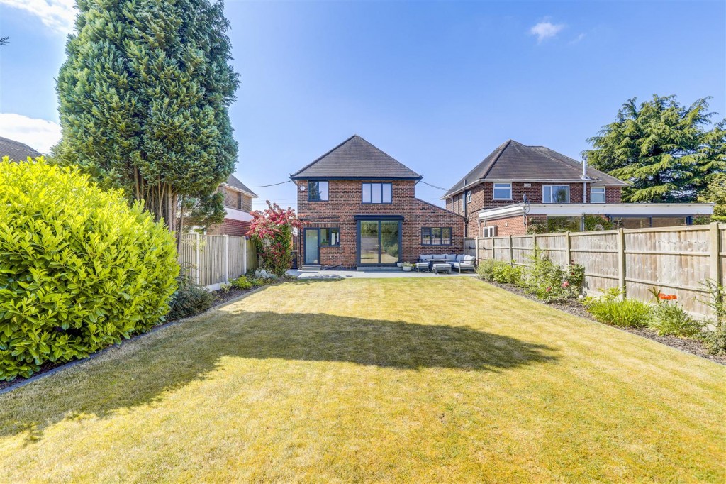 Burnside Drive, Bramcote, Nottinghamshire, NG9 3EF
