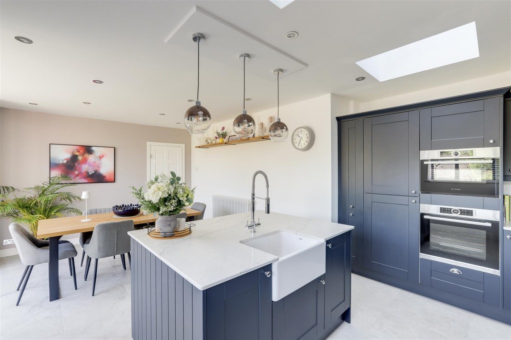 Burnside Drive, Bramcote, Nottinghamshire, NG9 3EF