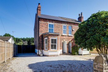 Lowdham Road, Gunthorpe, Nottinghamshire, NG14 7ES
