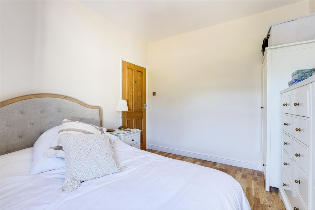Lowdham Road, Gunthorpe, Nottinghamshire, NG14 7ES