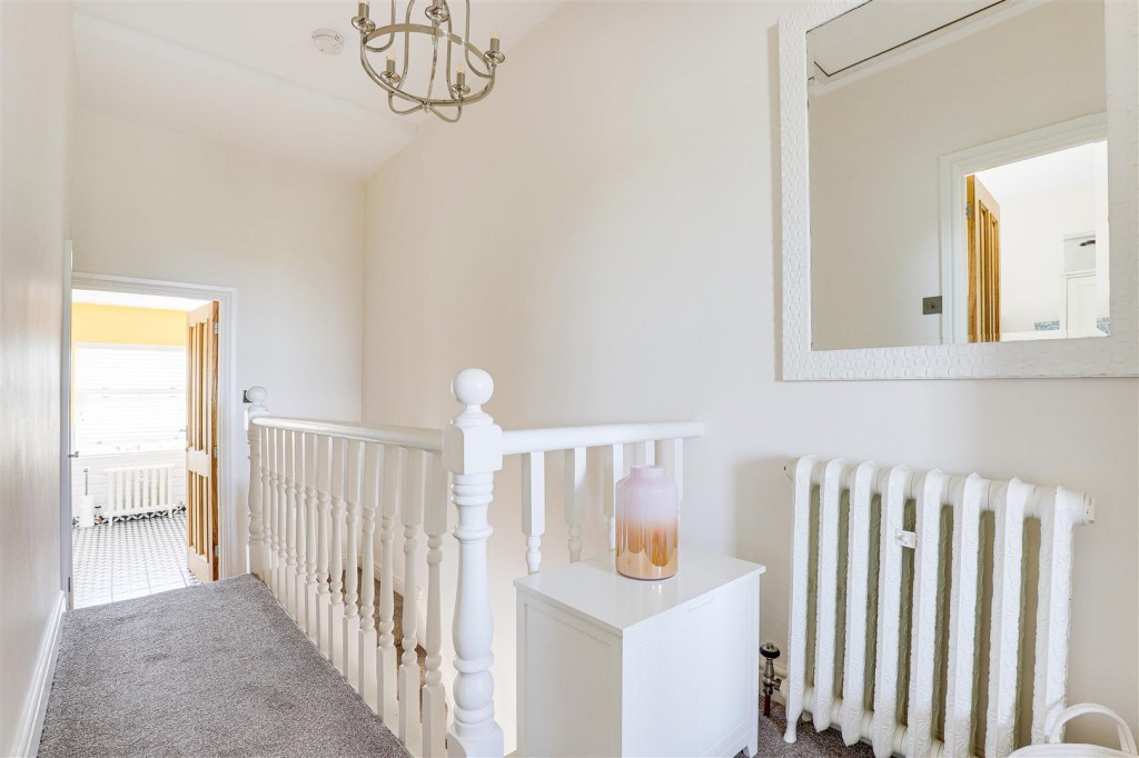 Lowdham Road, Gunthorpe, Nottinghamshire, NG14 7ES