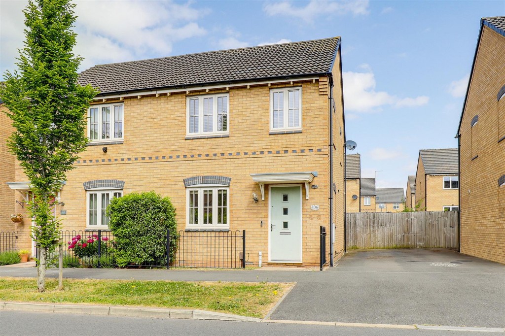 Chalfont Drive, Aspley, Nottinghamshire, NG8 3LT