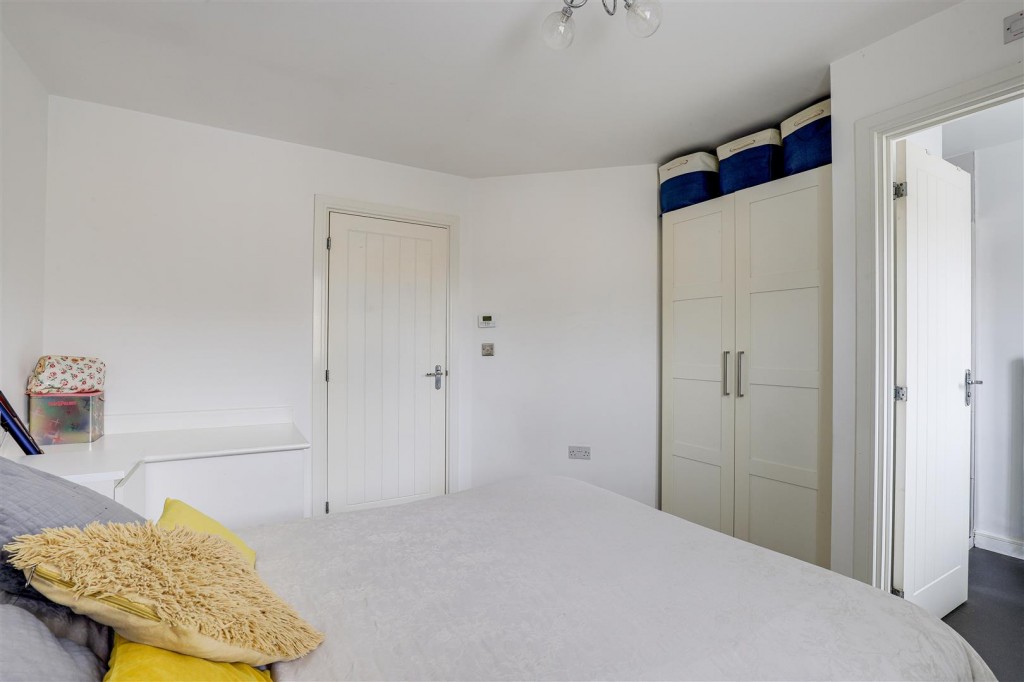 Chalfont Drive, Aspley, Nottinghamshire, NG8 3LT