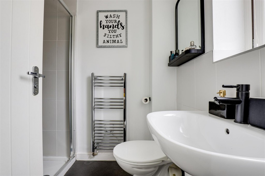 Chalfont Drive, Aspley, Nottinghamshire, NG8 3LT