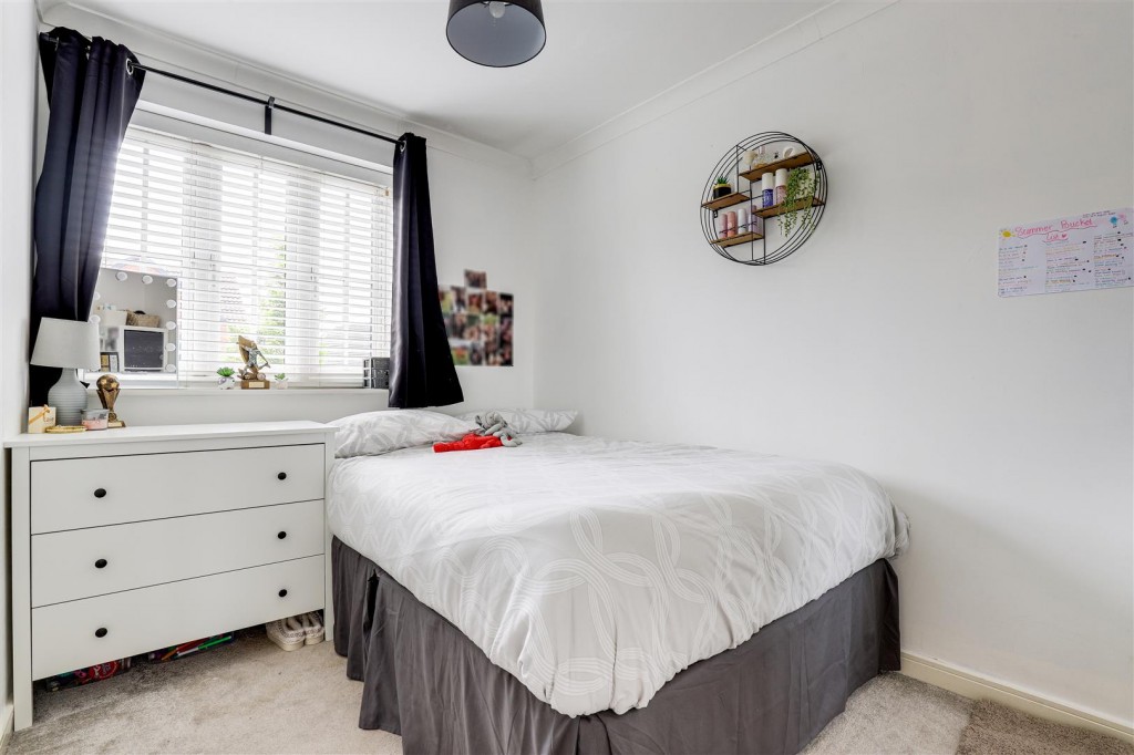 Chalfont Drive, Aspley, Nottinghamshire, NG8 3LT